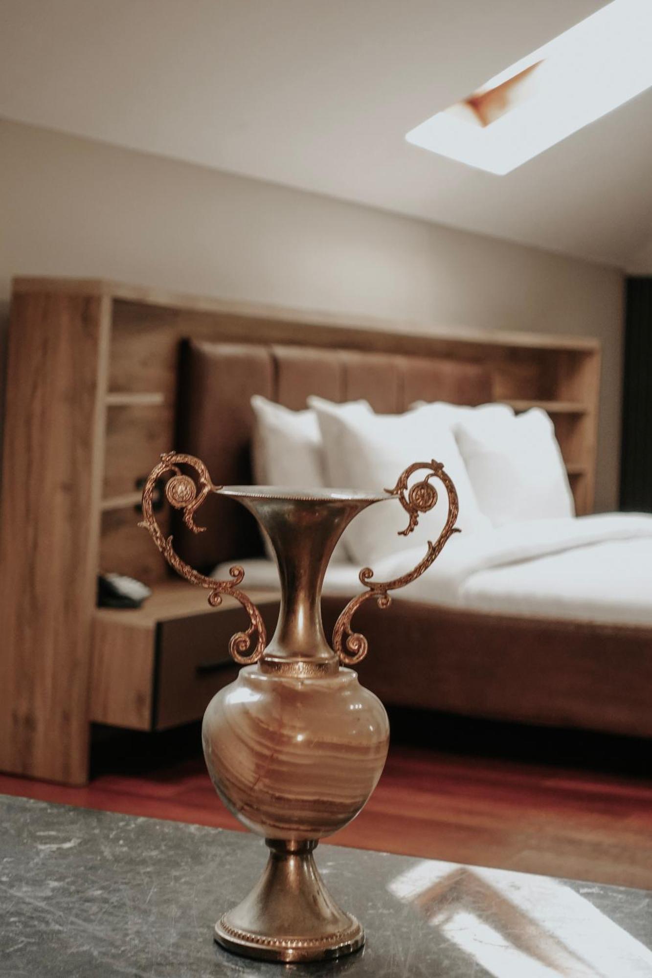 Residenza Monun Boutique Hotel Tirana Zewnętrze zdjęcie