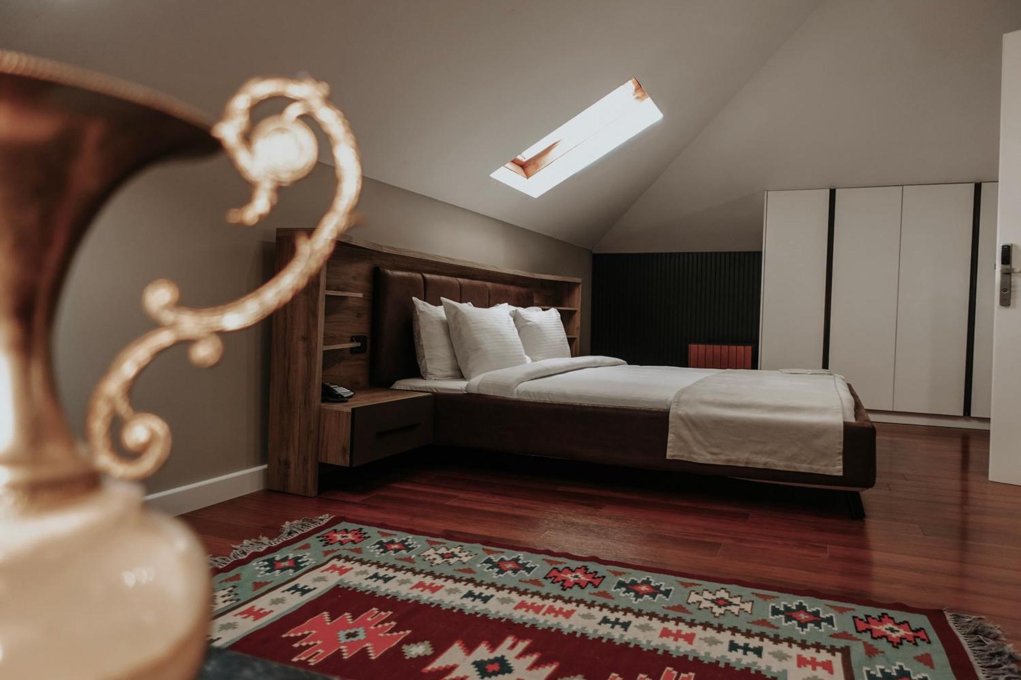 Residenza Monun Boutique Hotel Tirana Zewnętrze zdjęcie